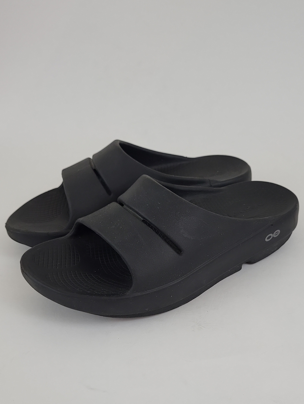 OOFOS OOahh Recovery Slides Black Size Men's 5 / Women's 7